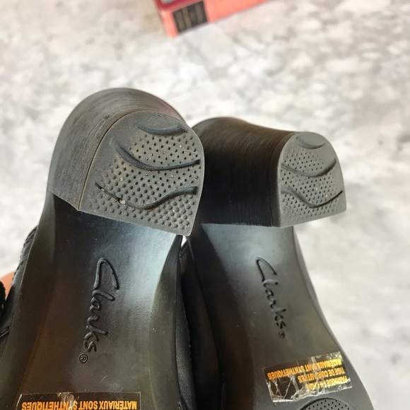 Clark’s Bendables | Leather Buckle Mule - Picture 4 of 8